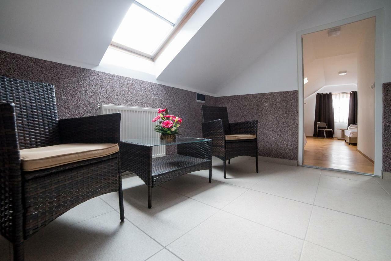 Hotel Casa Burduhos Kimpulung Mołdawski Zewnętrze zdjęcie