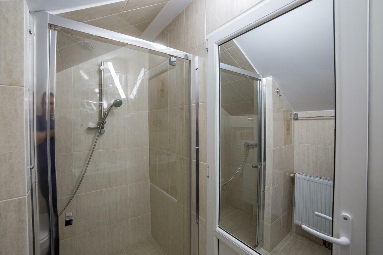 Hotel Casa Burduhos Kimpulung Mołdawski Zewnętrze zdjęcie