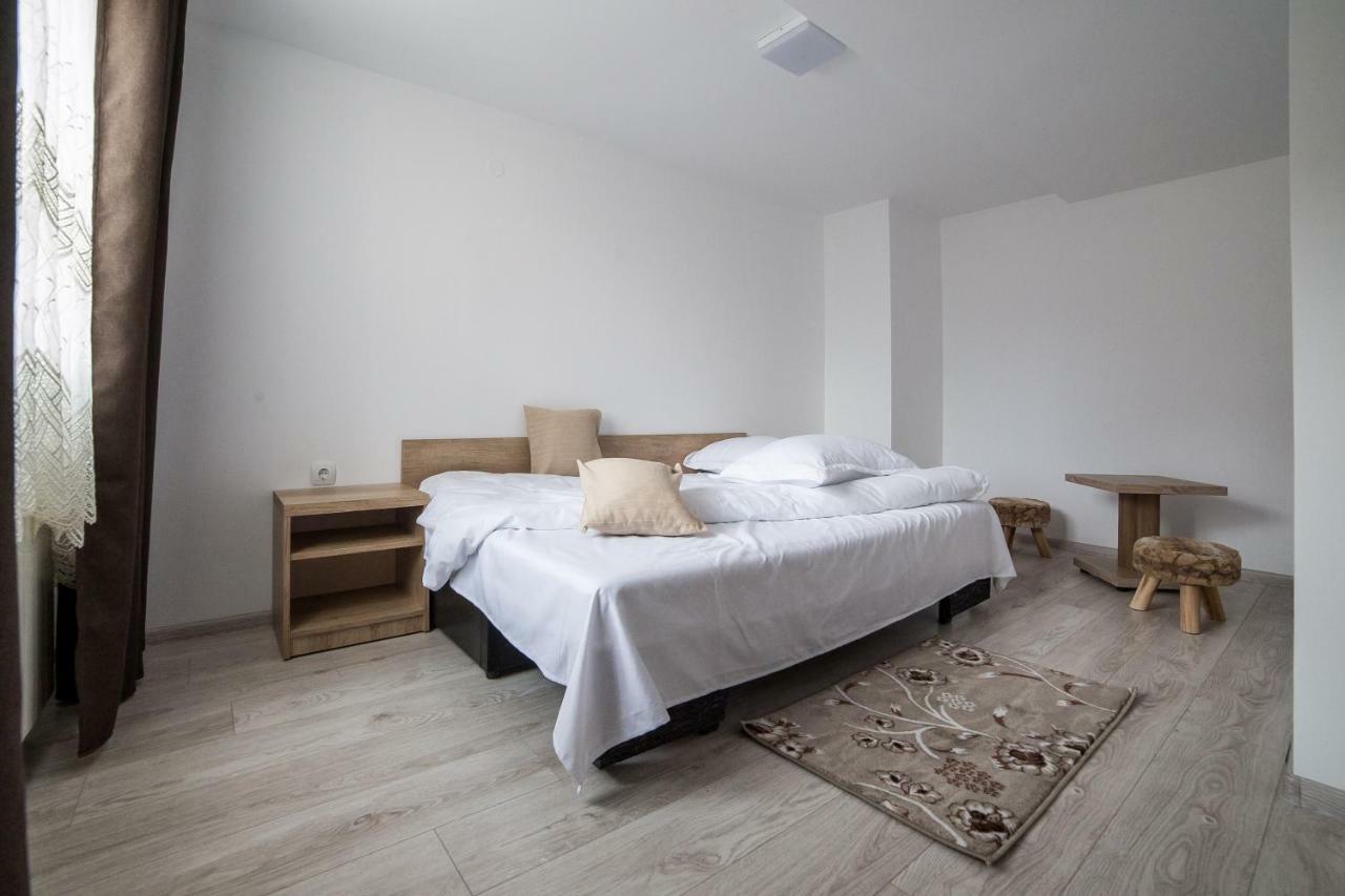 Hotel Casa Burduhos Kimpulung Mołdawski Zewnętrze zdjęcie